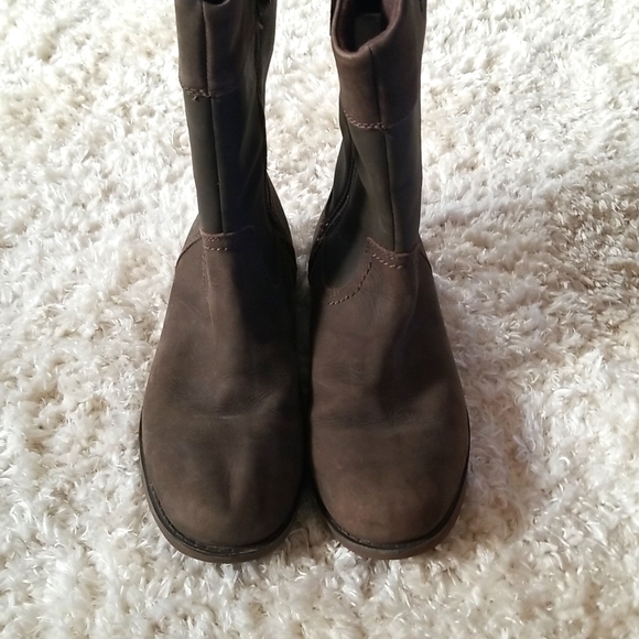 UGG Shoes - Ugg Brown Boots Size 6